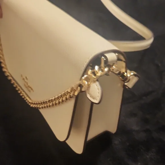 Kate Spade Cream Crossbody Bag with Gold Chain Accent - Picture 9 of 11
